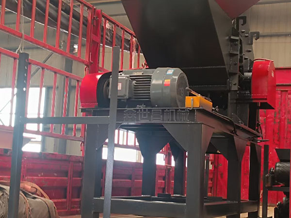 湖南長沙800型破碎機發(fā)貨現(xiàn)場