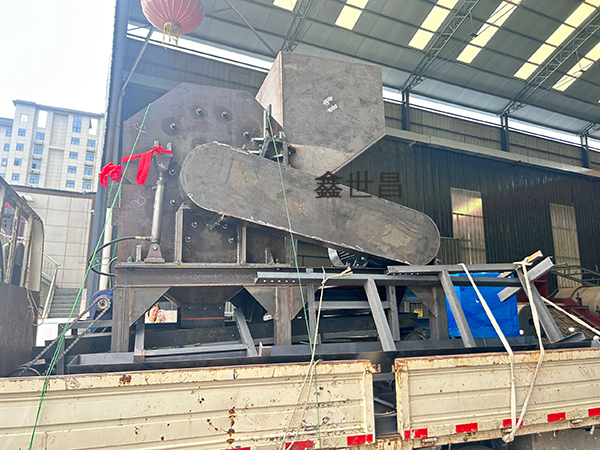 600型紅牛罐破碎機