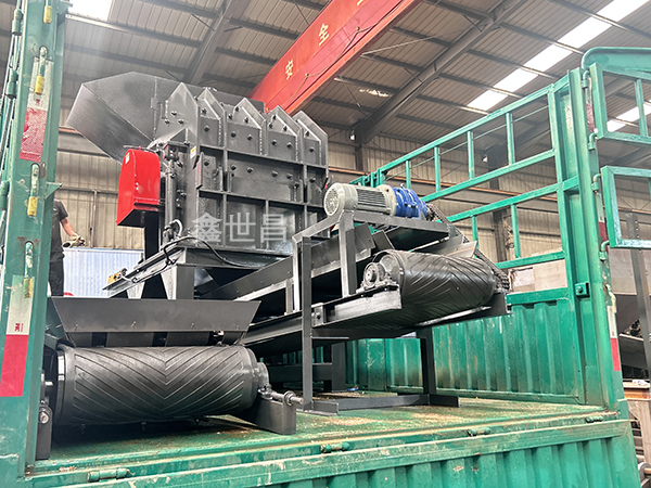 1000型破碎機(jī)